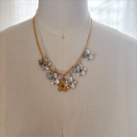 Y2K FLORAL CHARM necklace - Picture 3 of 4